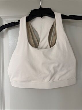 Fabletics Boost Medium Impact sports bra - S - like new
